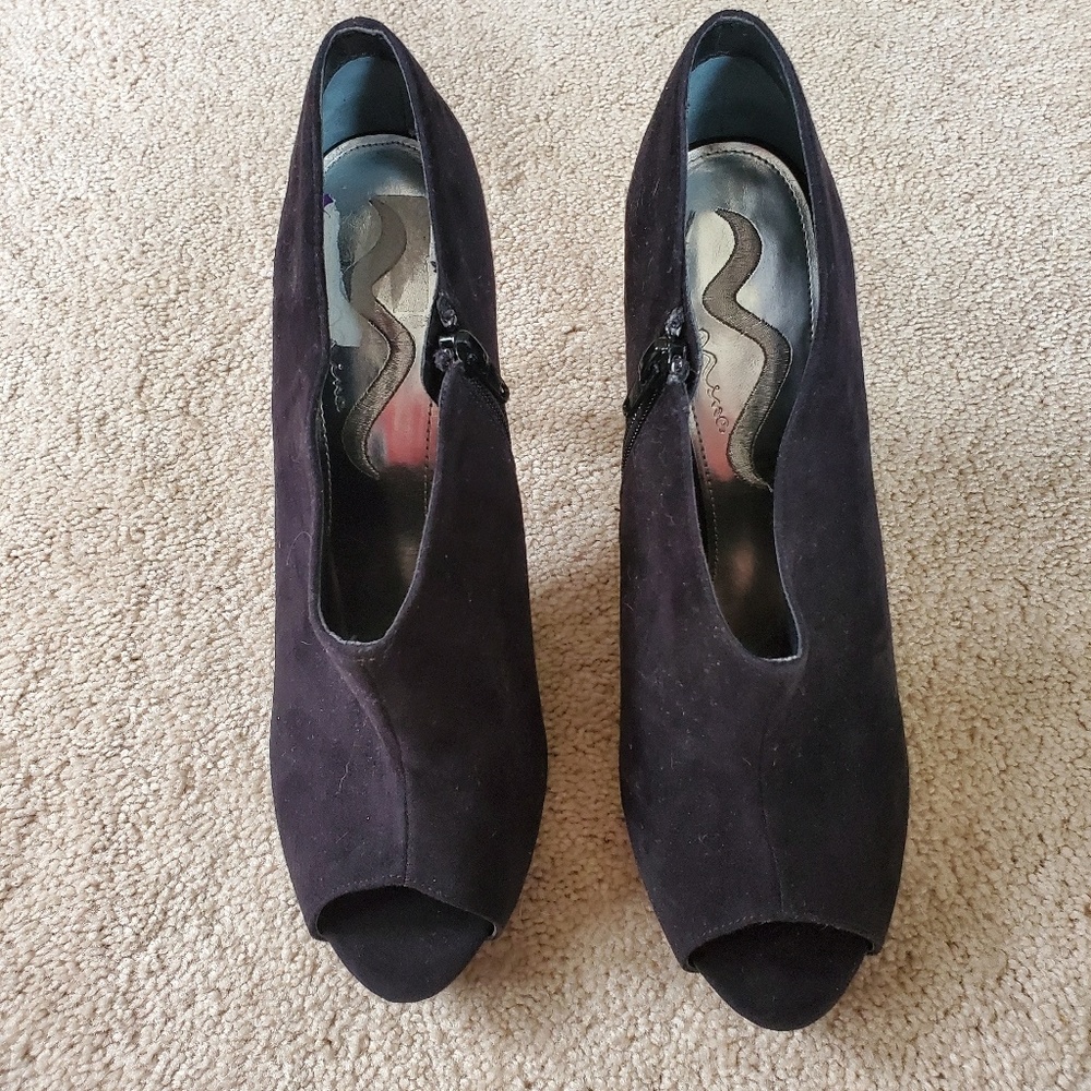 Nina Black heels